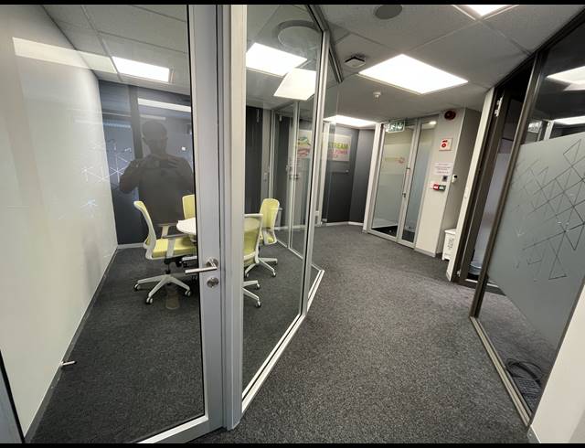 409M² OFFICE TO LET IN NEWLANDS
